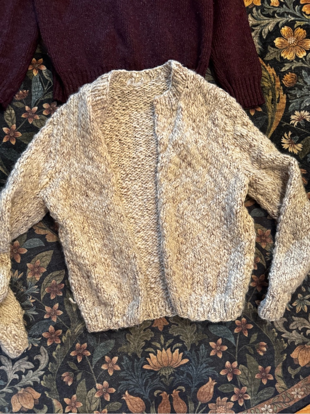 Sweaters - Picture 2 of 4
